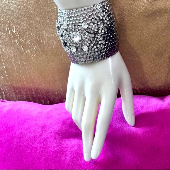 Repurposed Wide Open Cuff Bracelet Bling Rhinestones OOAK Hammered Silver Tone 7 - Picture 1 of 11